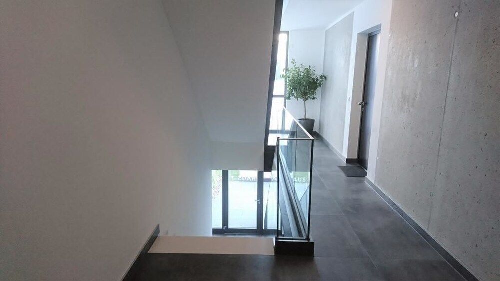 HAUS7 2