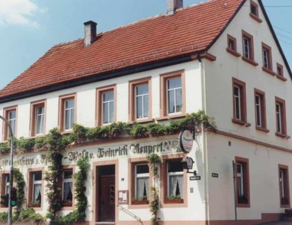 Gasthaus Neupert -1 estrelas em Lemberg