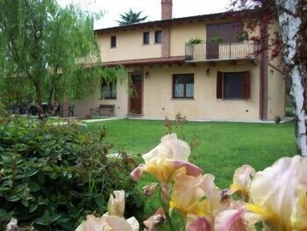 Agri Village Pavia -1 estrelas em Certosa di Pavia