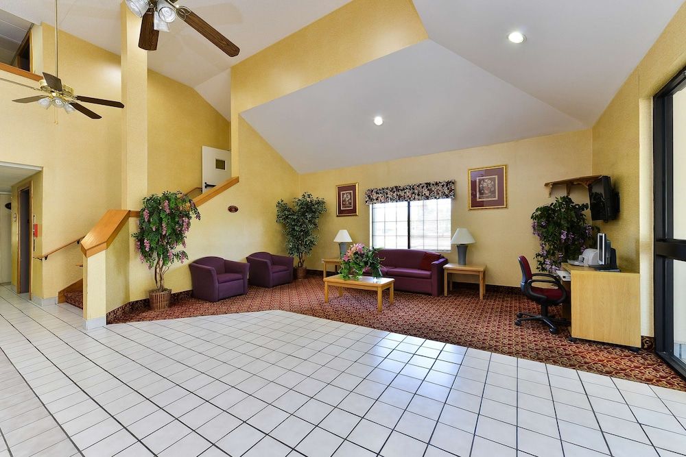 Americas Best Value Inn & Suites Morrow Atlanta 3