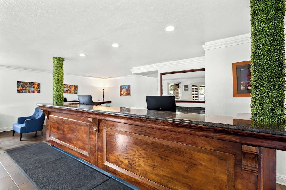 Surestay Plus Hotel by Best Western Susanville 3