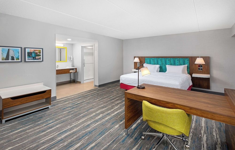 Hampton Inn Pikeville 3