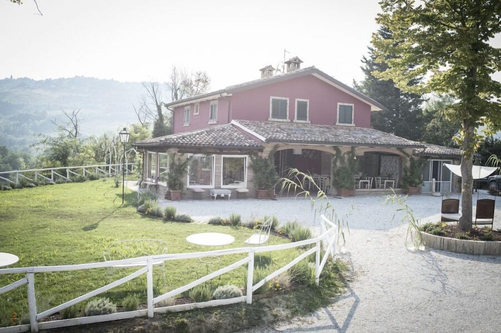 Agricola casa cucina bottega -1 estrelas em Cesena