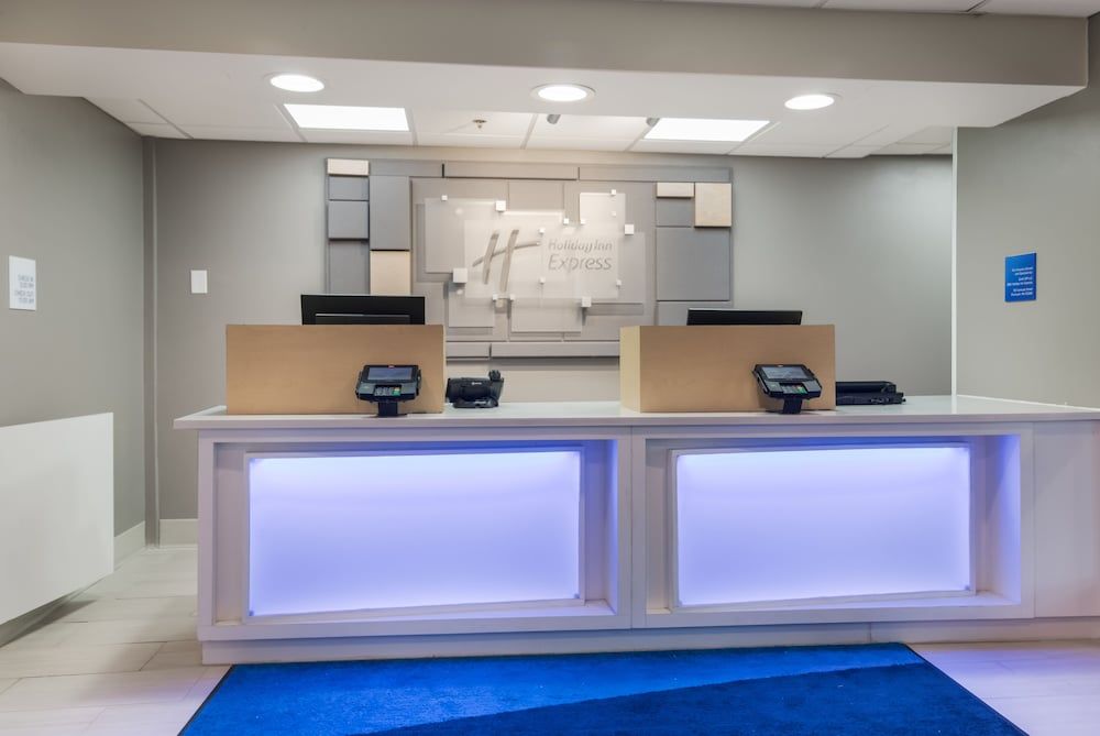 Holiday Inn Express Plymouth by IHG 3