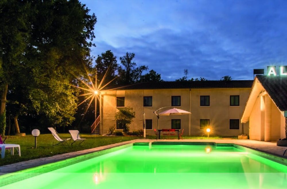 Hotel Aliotel 2 estrellas en Cazères-sur-lʼAdour
