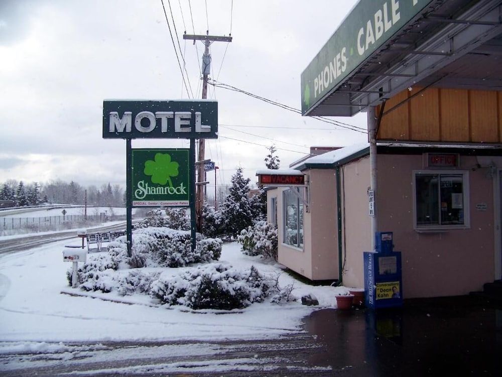 Shamrock Motel 3