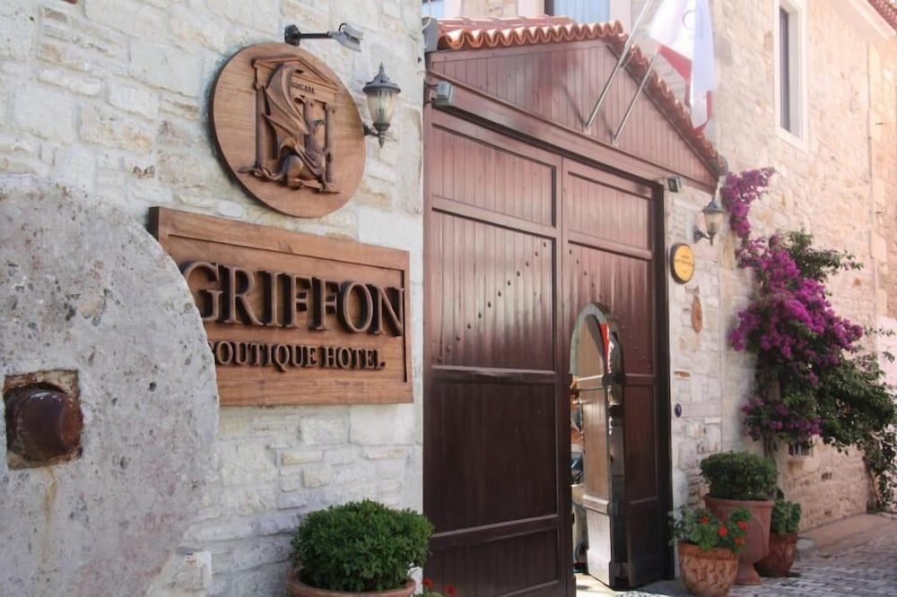 Griffon Boutique Hotel - Boutique Class -1 estrellas en Yenifoca