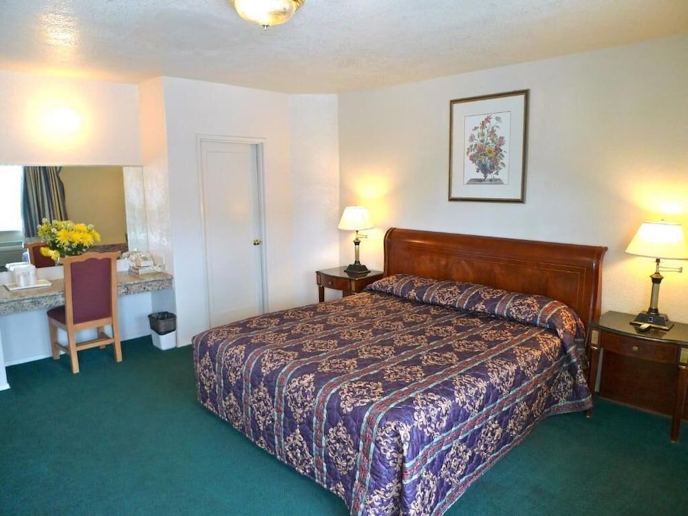 Budget inn 3