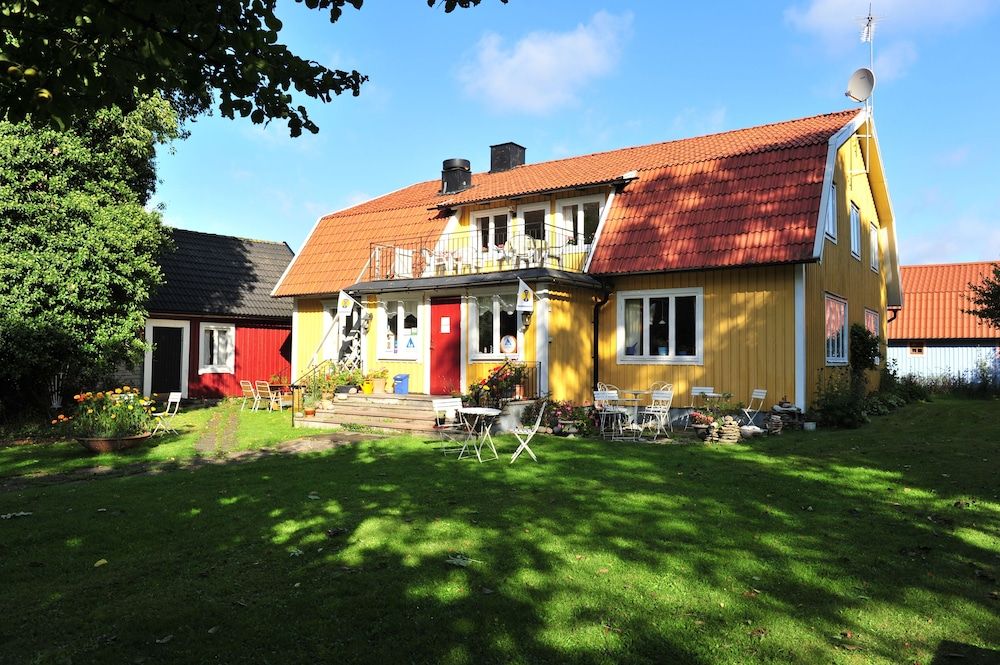 STF Vandrarhem Hagaby Lantgården - Hostel -1 estrellas en Löttorp