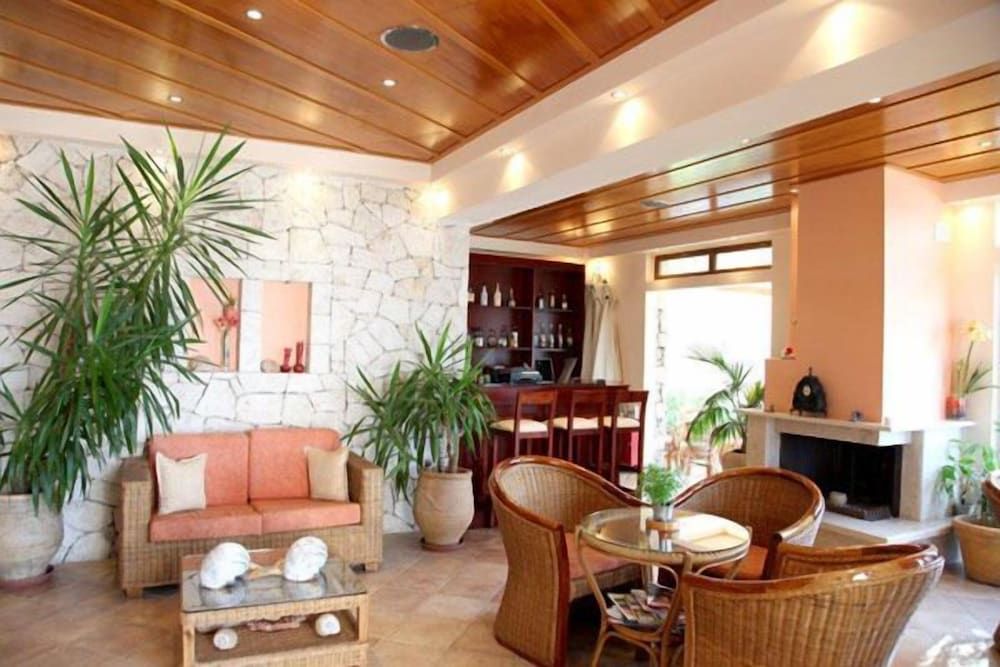Paralio Hotel 3
