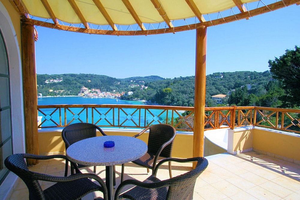 Thanasis Large Private Pool Walk to Beach Sea Views A C - 265 2