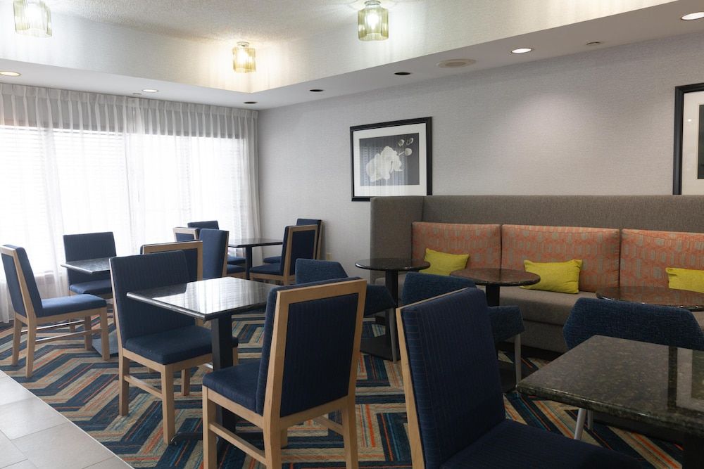 Hampton Inn Atlanta/Peachtree City 2