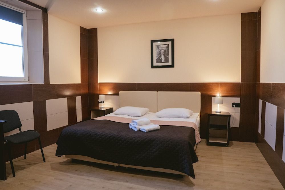 Korona Hotel 3 estrellas en Boryspilʼ