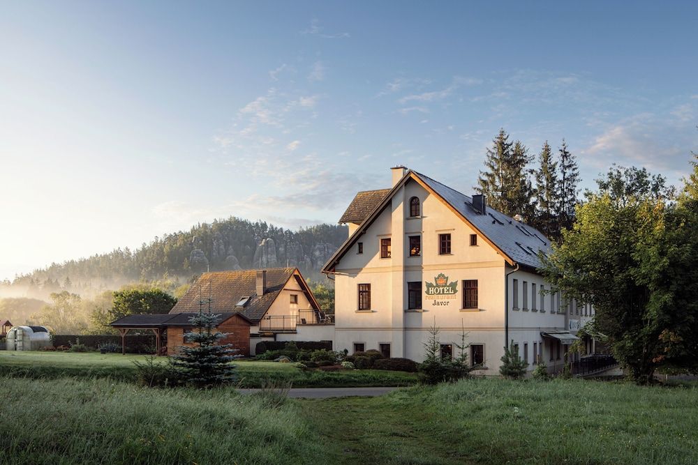 Hotel Javor 3 estrellas en Adršpach