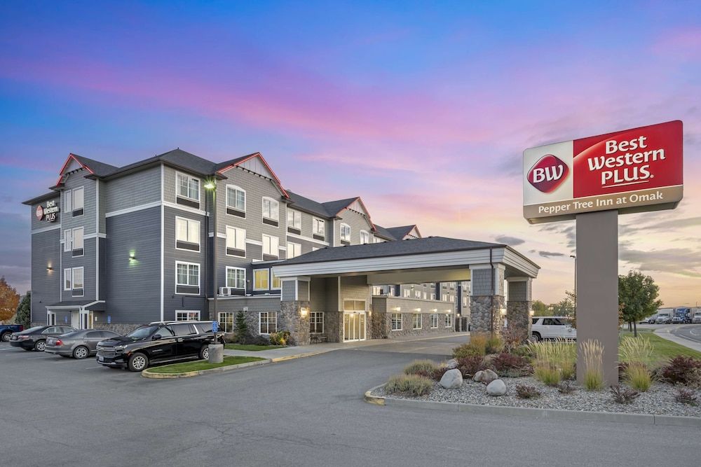 Best Western Plus Peppertree Inn At Omak 3 estrellas en Omak