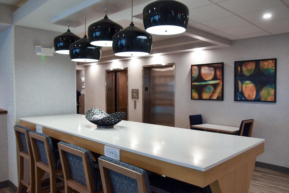 Hampton Inn Frankfort 3