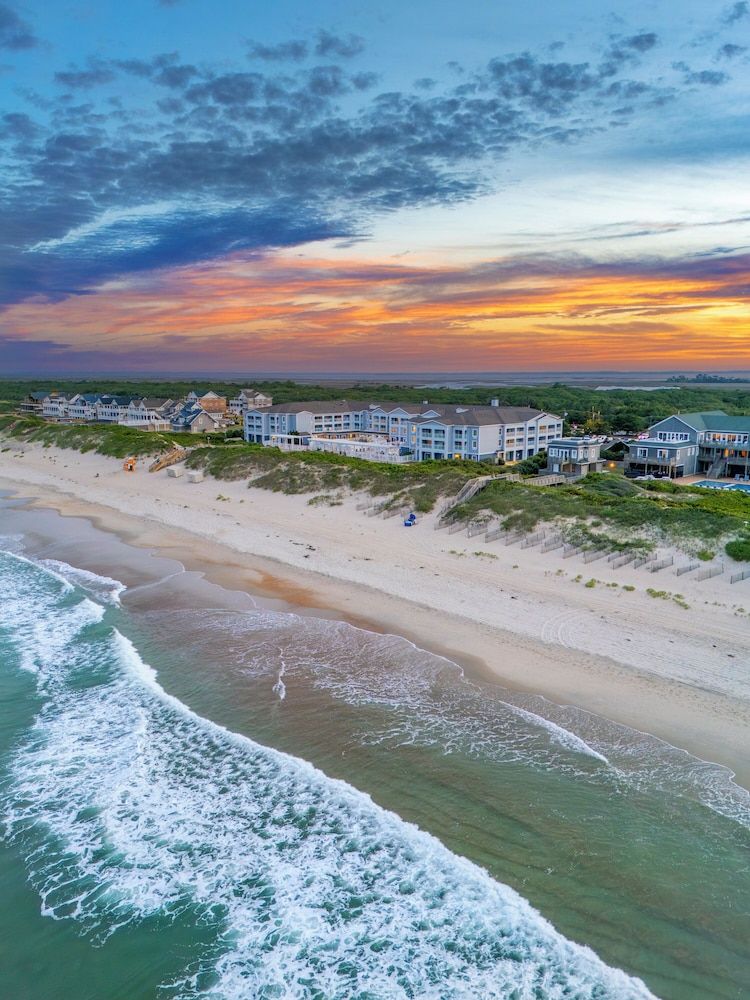 Hampton Inn & Suites Outer Banks/ Corolla 3 estrellas en Corolla