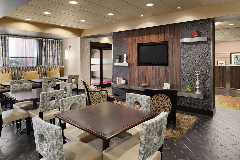 Hampton Inn Pell City 3