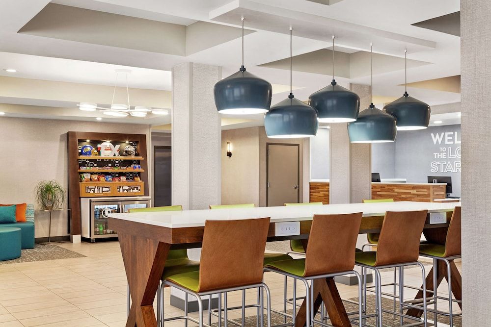 Hampton Inn Paris 2