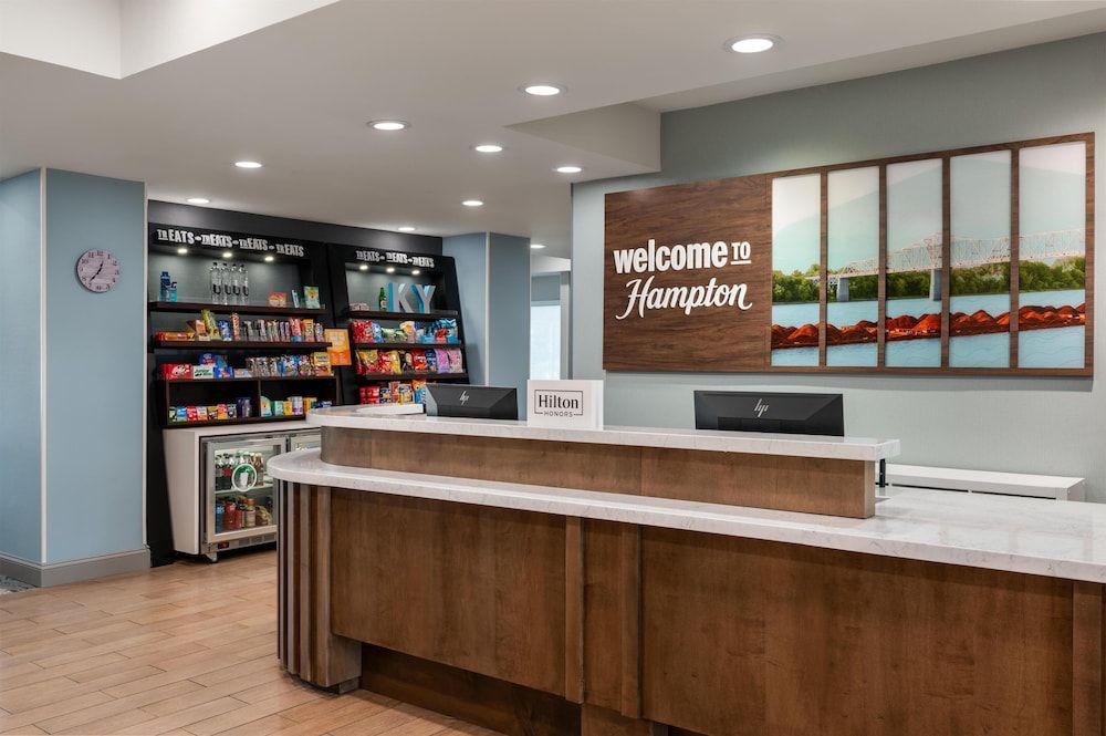 Hampton Inn Owensboro South 2