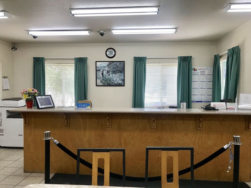 Sunrise Inn Turlock 2