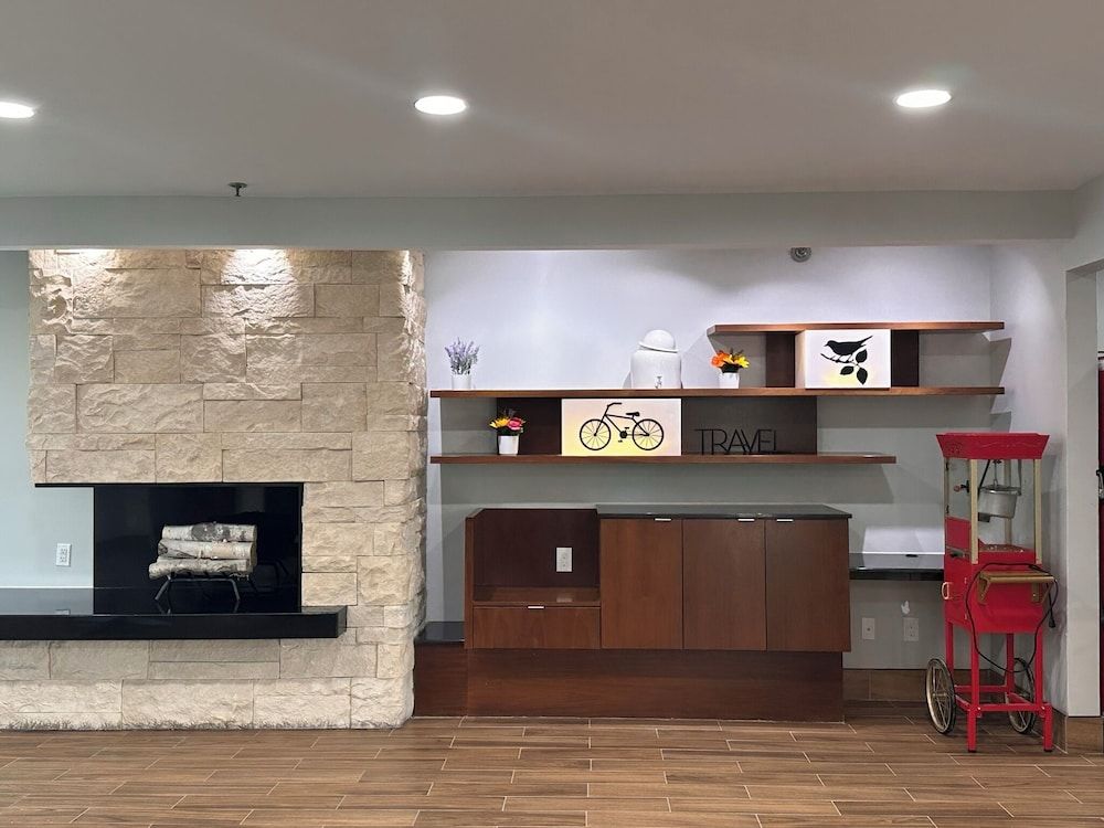 Baymont By Wyndham Dayton North 2
