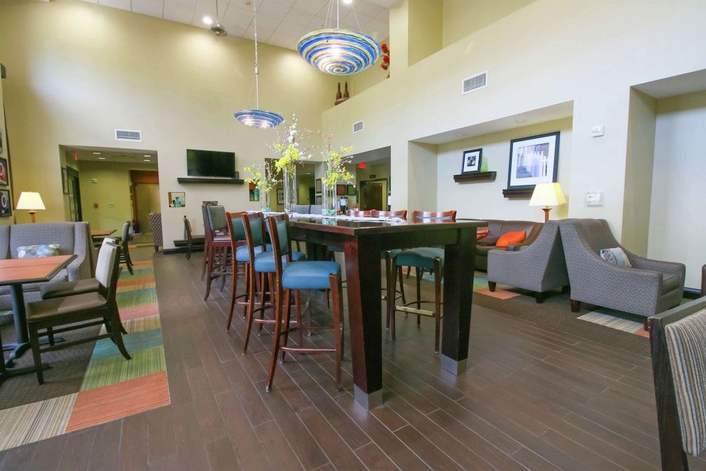 Hampton Inn & Suites by Hilton Flowery Branch Lake Lanier 2