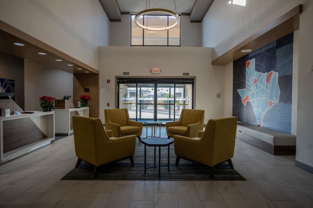 Holiday Inn Express Cleveland by IHG 2