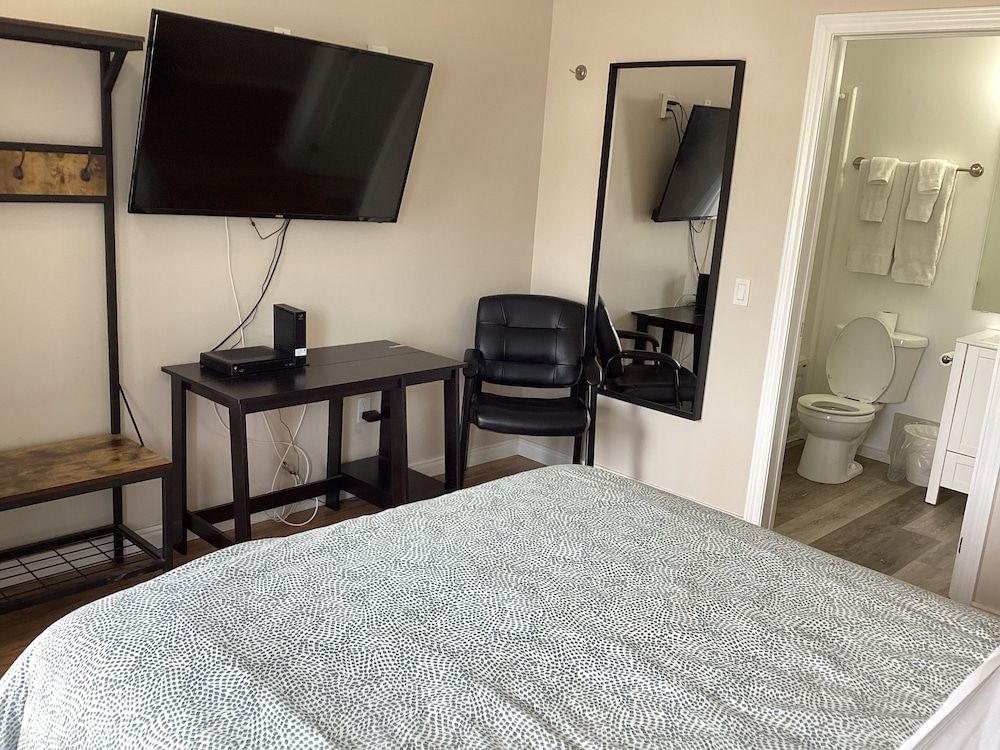 Lakeview Hotel 2