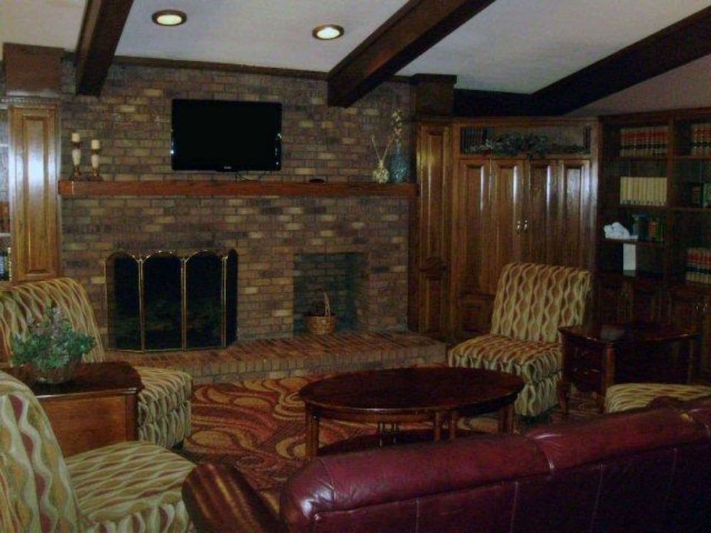 Quality Inn & Suites Searcy I-57 2