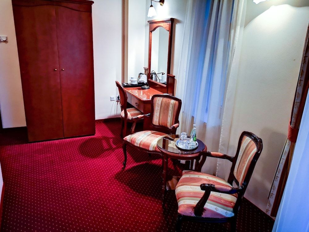 Hotel Villa Royal 2