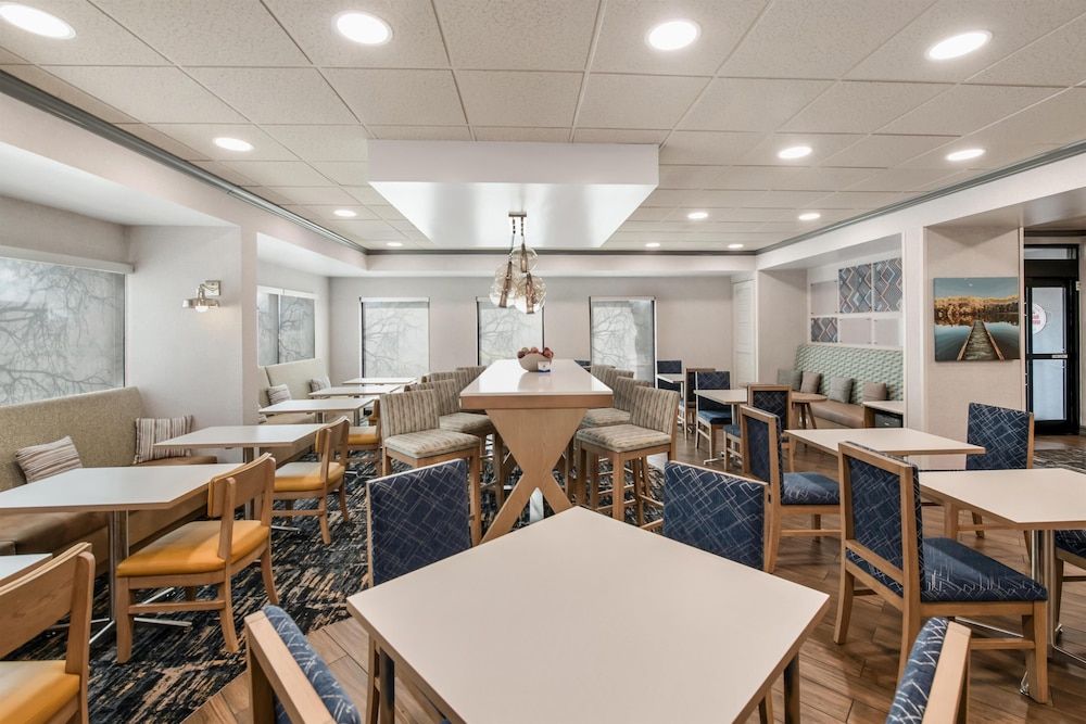 Hampton Inn Milledgeville 3