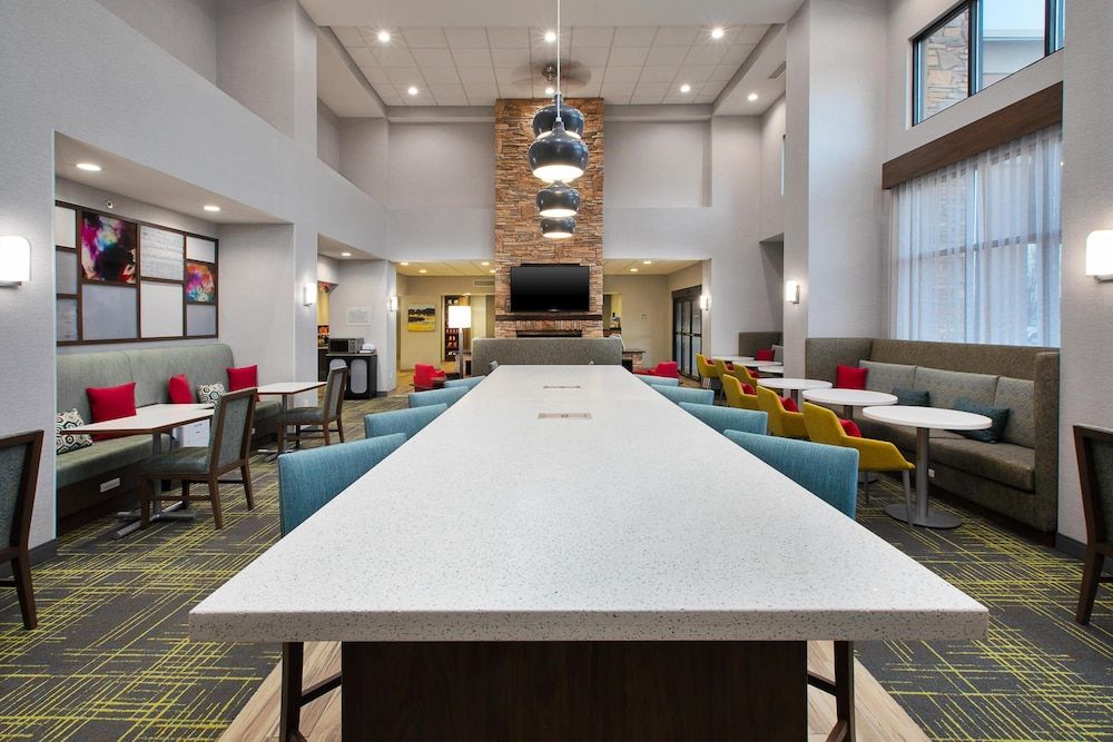 Hampton Inn & Suites St. Cloud, MN 2