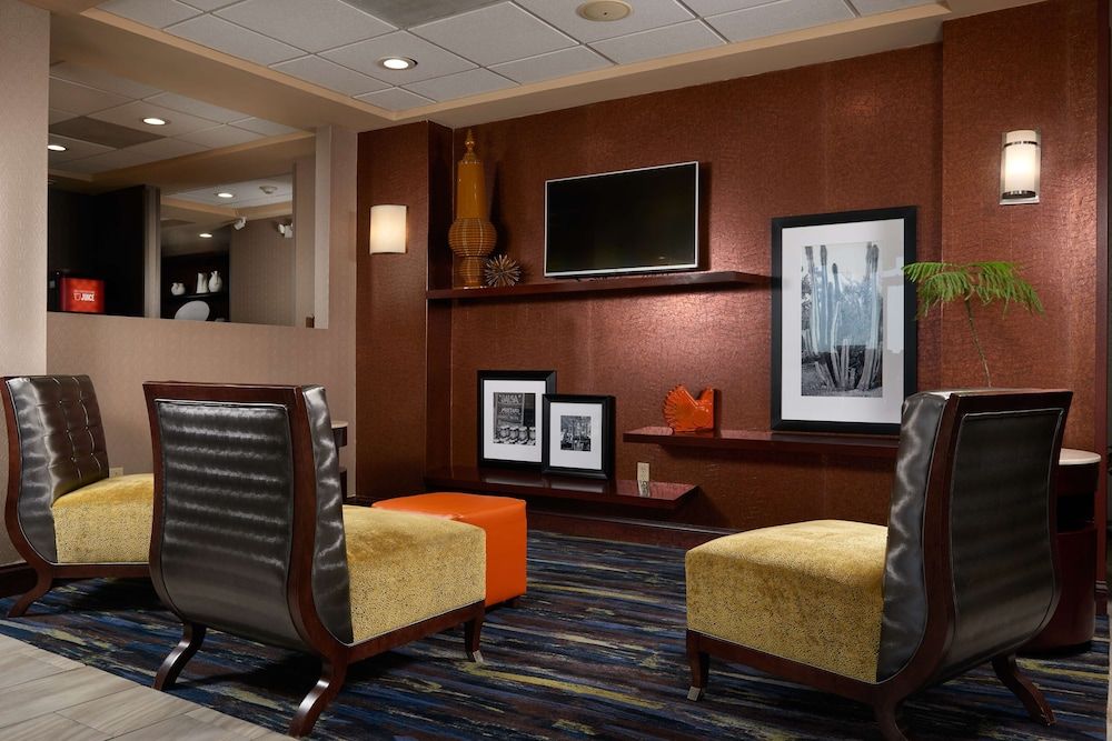Hampton Inn by Hilton Eagle Pass 3
