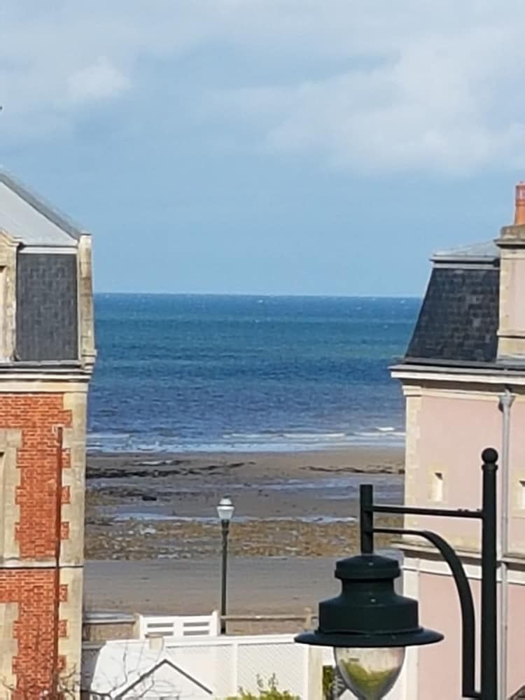 Hôtel De Normandie -1 estrelas em Saint-Aubin-sur-Mer
