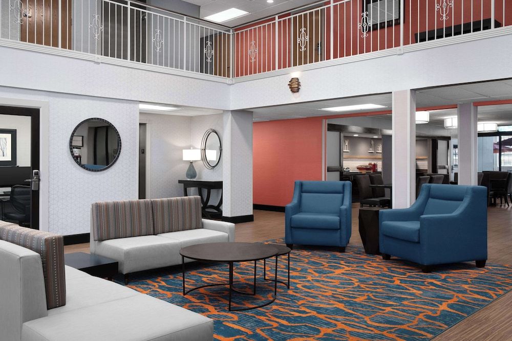 Hampton Inn Russellville 2
