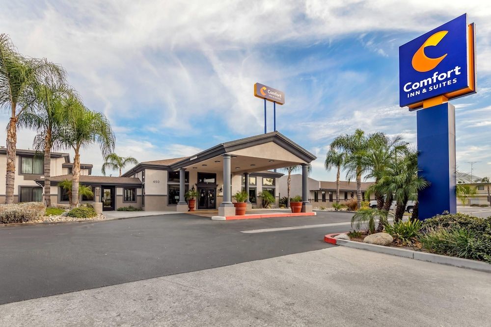 Comfort Inn & Suites San Bernardino 3 estrellas en Colton