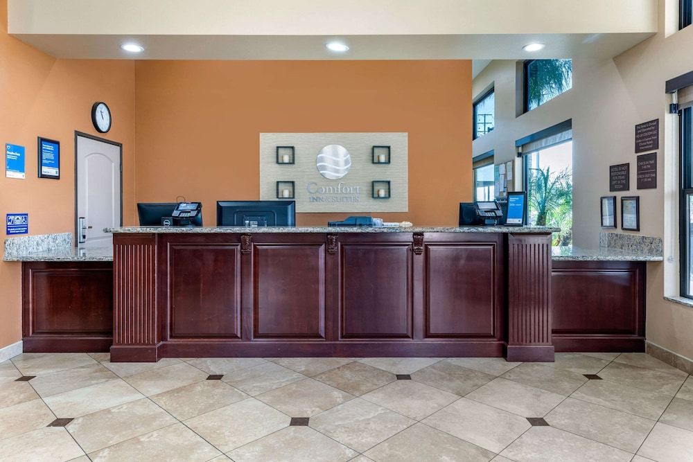 Comfort Inn & Suites San Bernardino 3