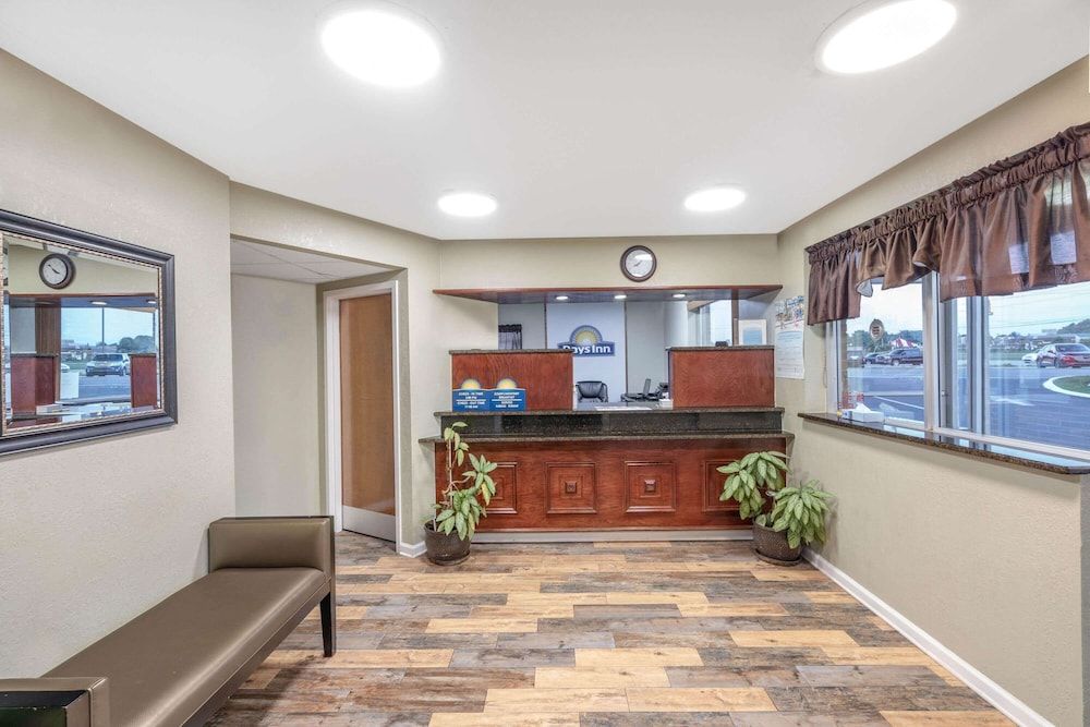 Days Inn by Wyndham Clarksville TN 3
