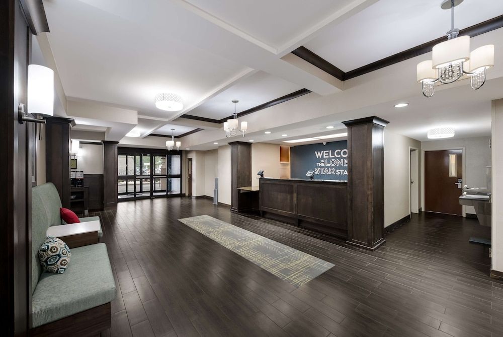Hampton Inn Marshall 3