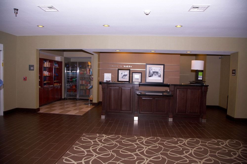 Hampton Inn and Suites Hobbs 2