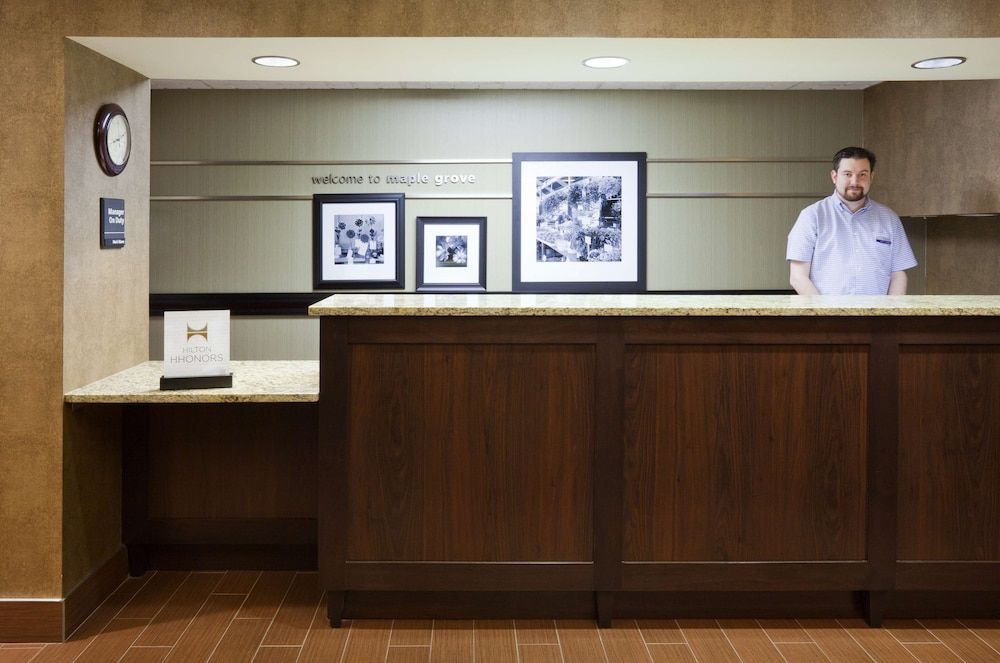 Hampton Inn Minneapolis NW Maple Grove 2