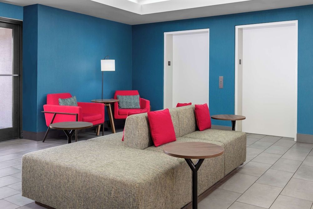Hampton Inn Martinsburg 3