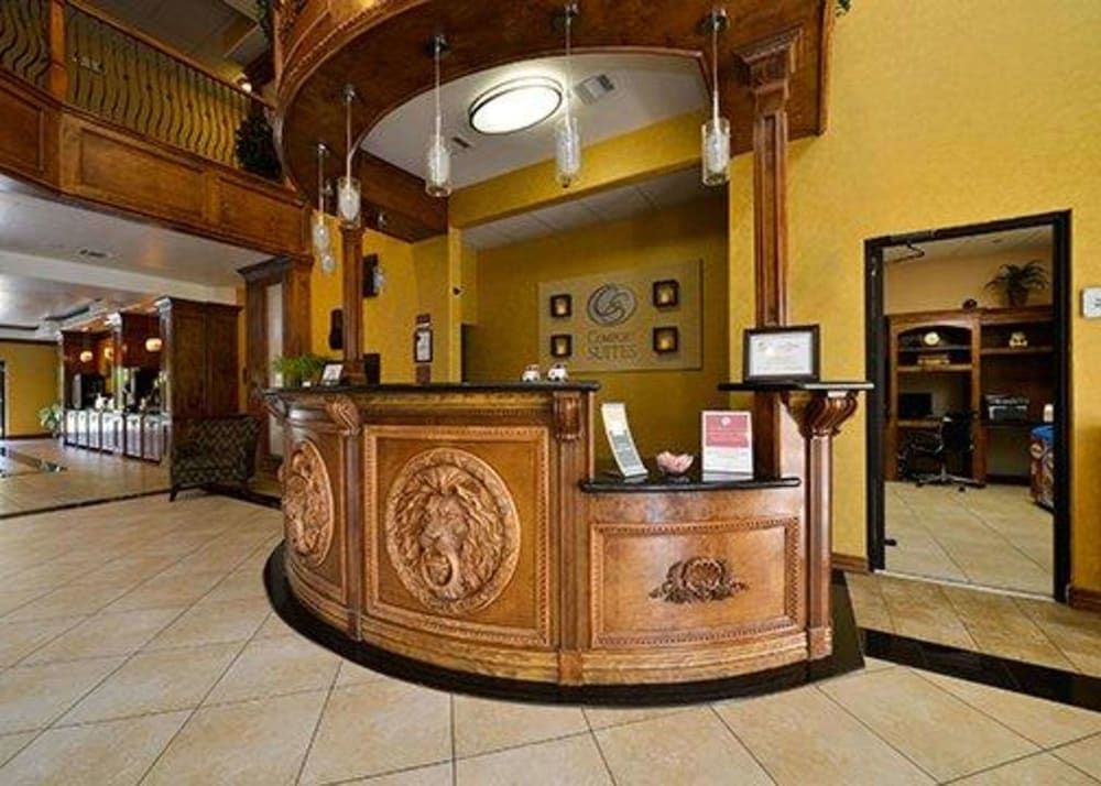 Comfort Suites Bay City East 3
