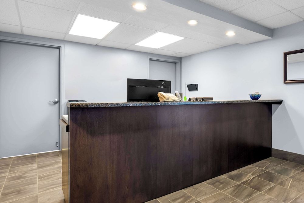 SureStay Studio by Best Western Hardisty 3