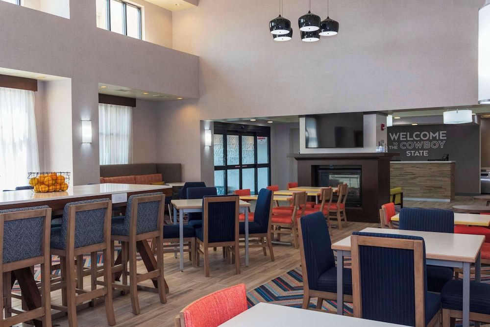 Hampton Inn & Suites Riverton 3