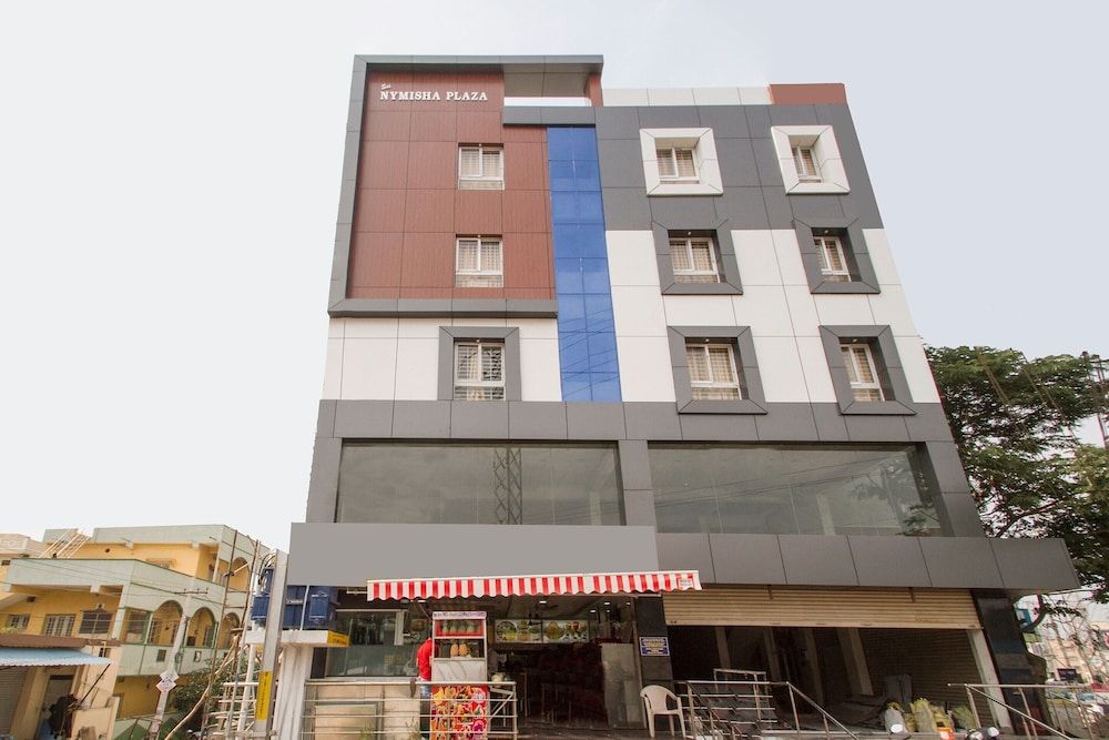 Collection O 10434 SSR Royal Suites 4 estrellas en Lingampalli