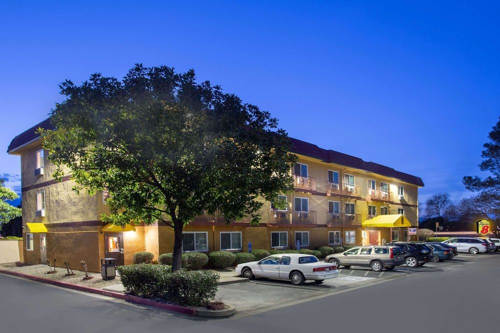 Super 8 by Wyndham Chico 2 estrellas en Chico