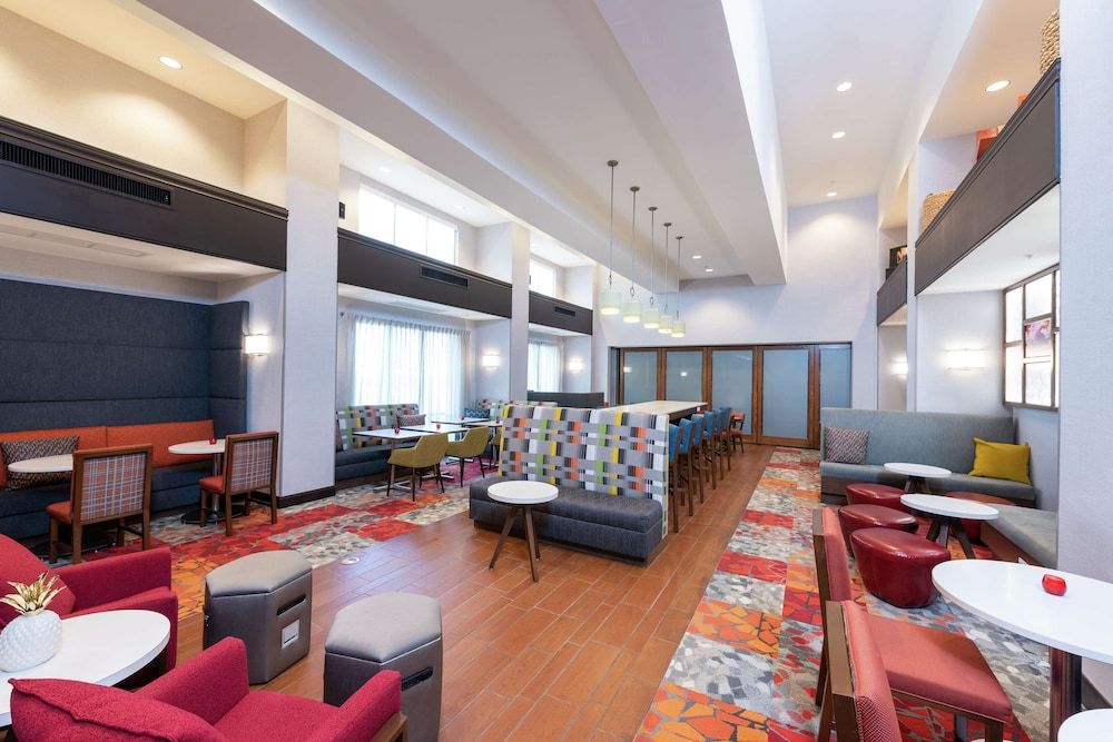 Hampton Inn & Suites Marshalltown 2