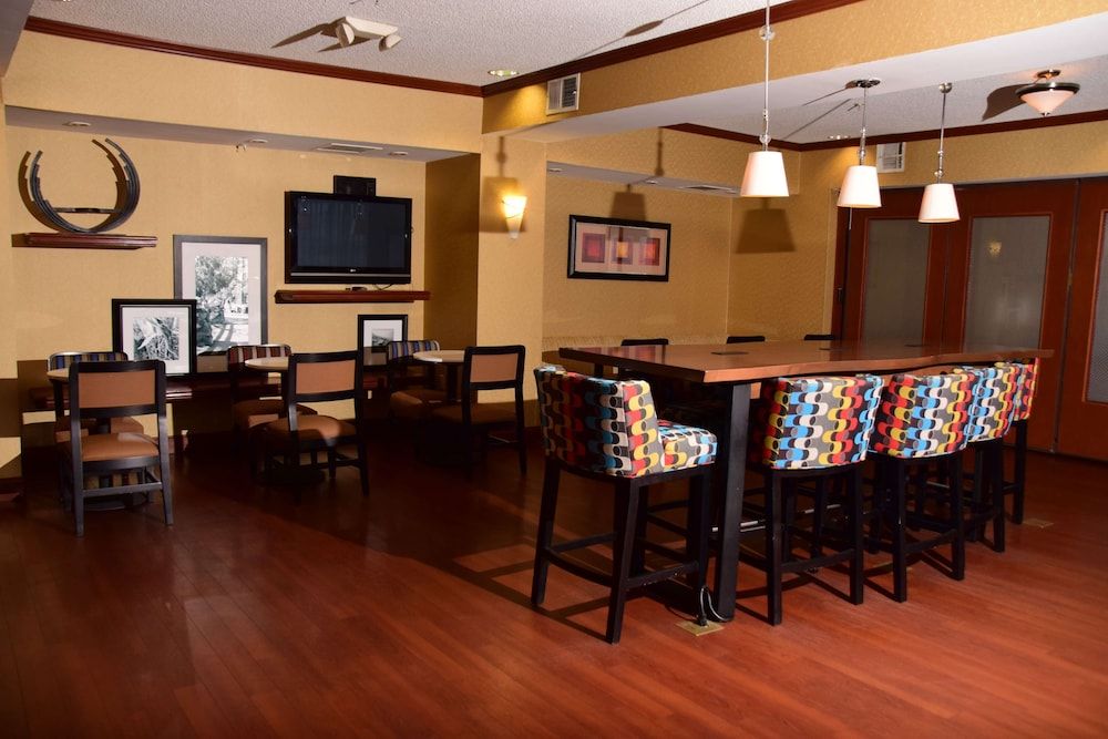 Hampton Inn Indiana 2
